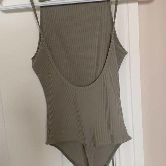 Wilfred army green bodysuit - Picture 2 of 7